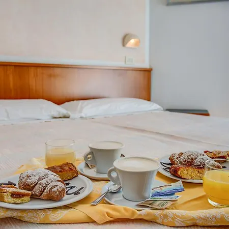Hotel San Giorgio Milano Marittima Buitenkant foto